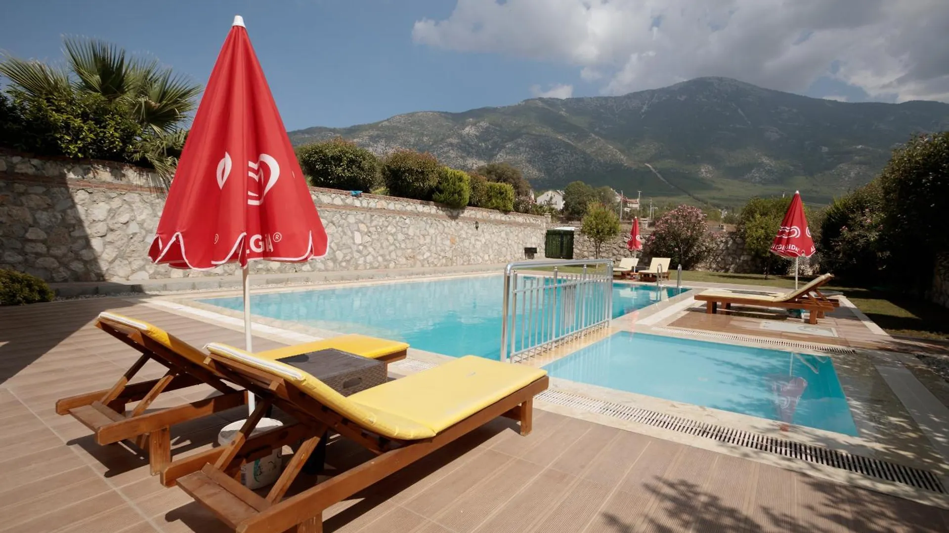 Villa Raya2 location
